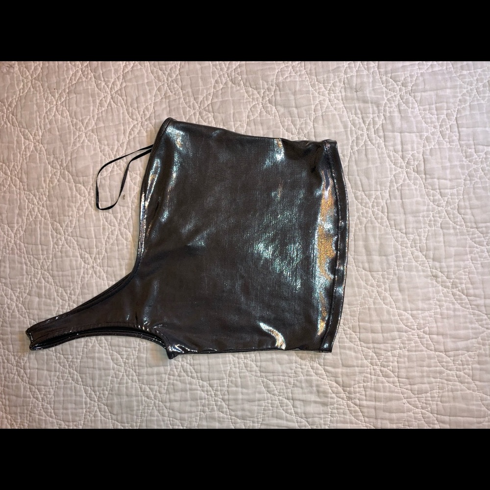 Metallic one shoulder crop top